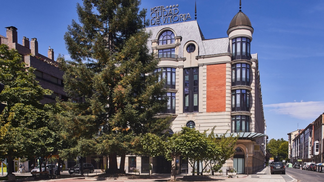 Hotel Silken Ciudad De Vitoria Im Zentrum Offizielle Website