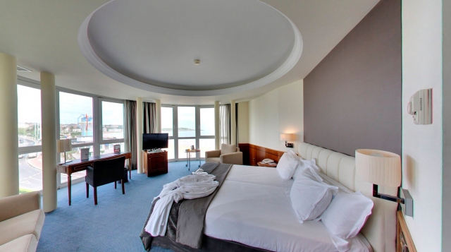 Rooms At The Silken Rio Hotel In Santander Official Website