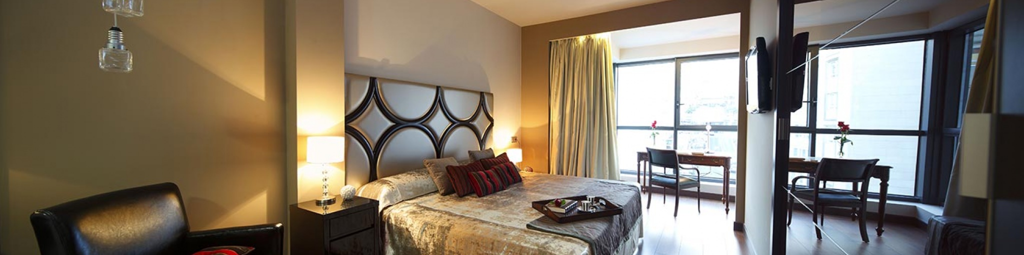 Hotel Silken Axis Vigo en el centro  Oficial