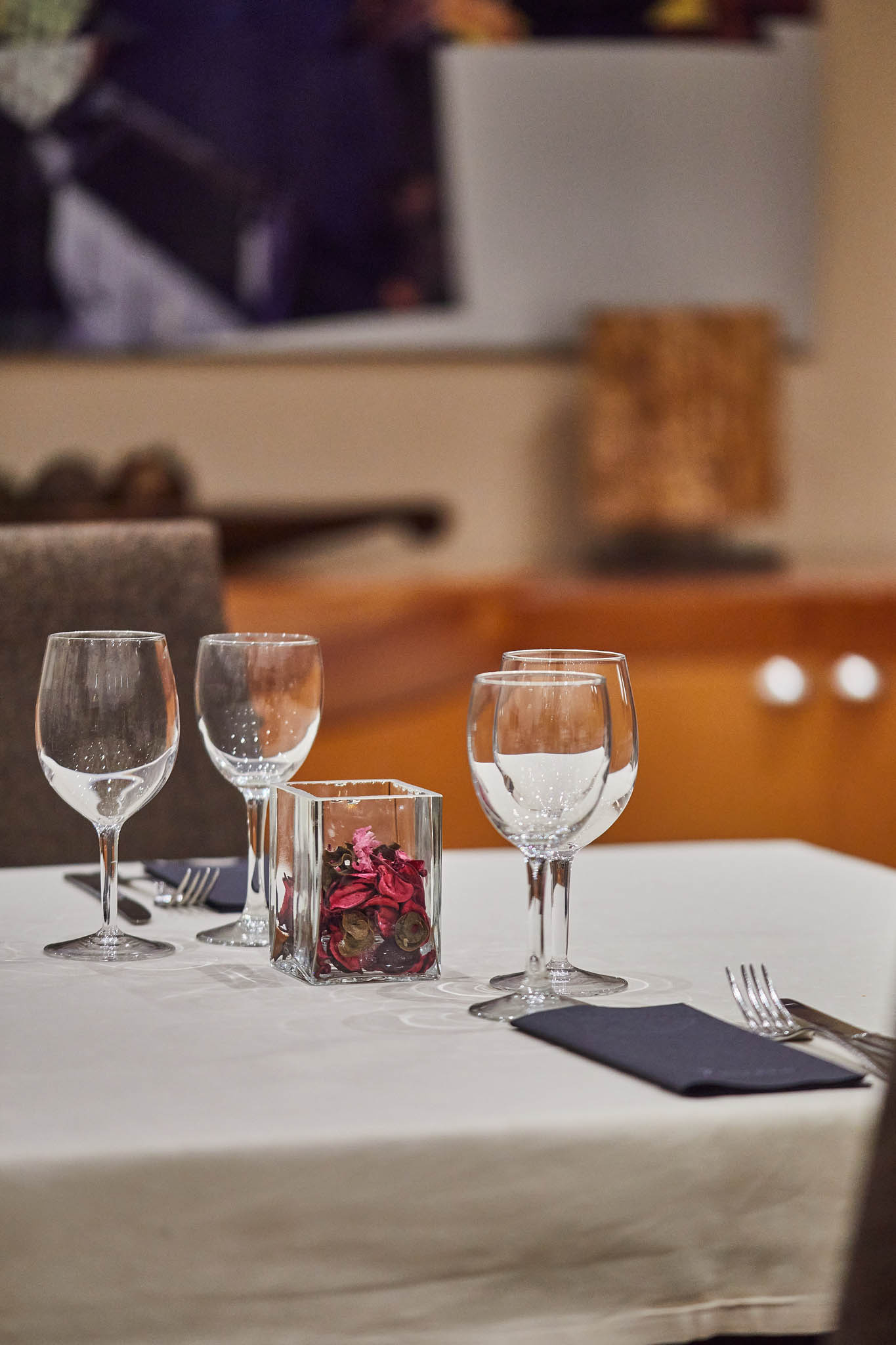 restaurant header